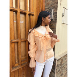 BLUSA VAPOROSA CON LAZADA